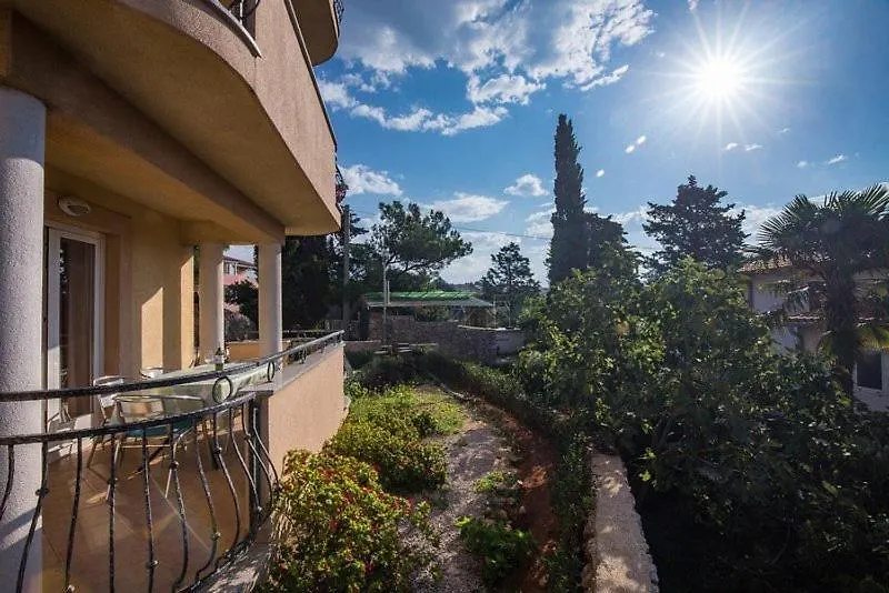 Marija F4 Apartment Krk Town
