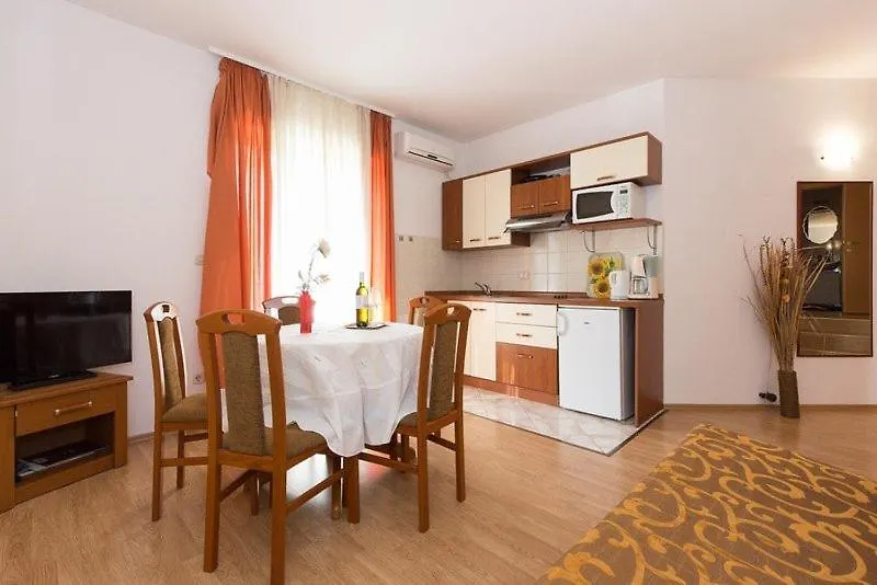 Marija F4 Apartment Krk Town