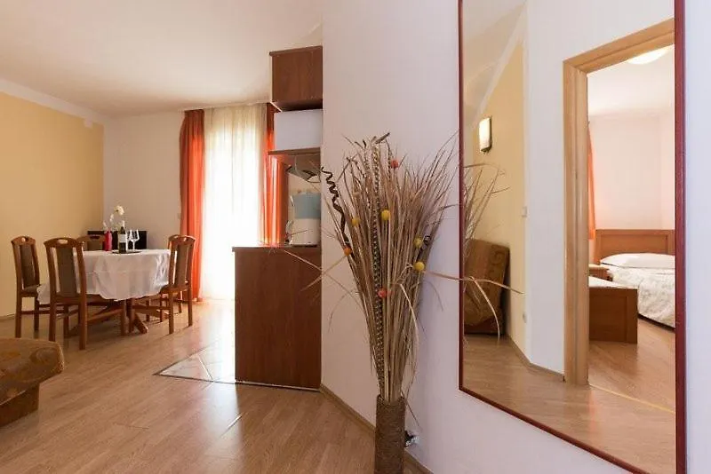 Marija F4 Apartment Krk Town